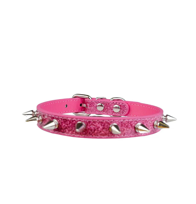 Glittrigt hundhalsband med nitar