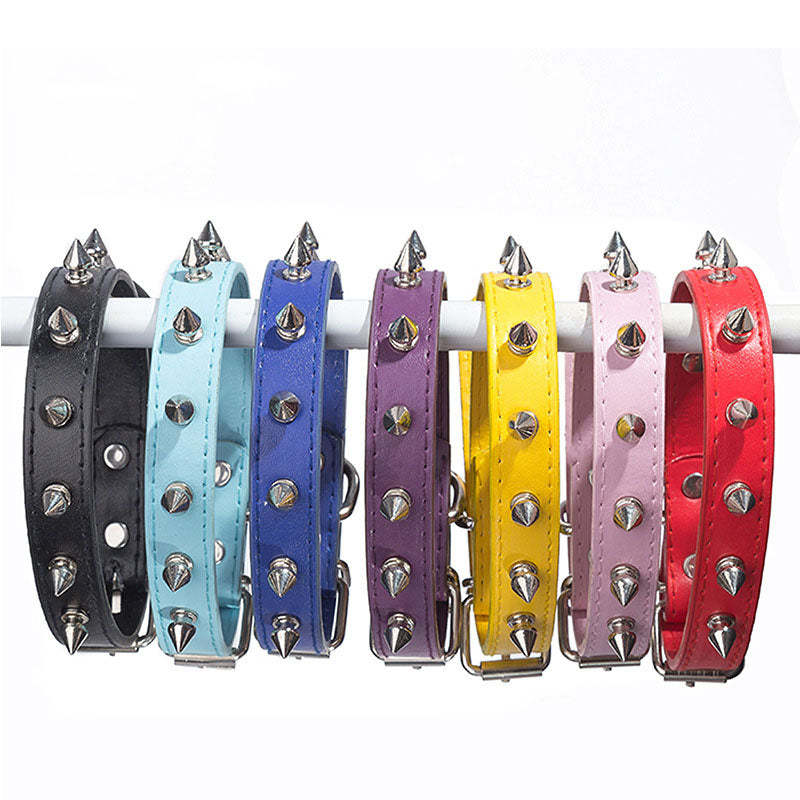 Hundhalsband med spikes