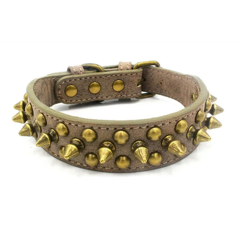 Hundhalsband med nitar